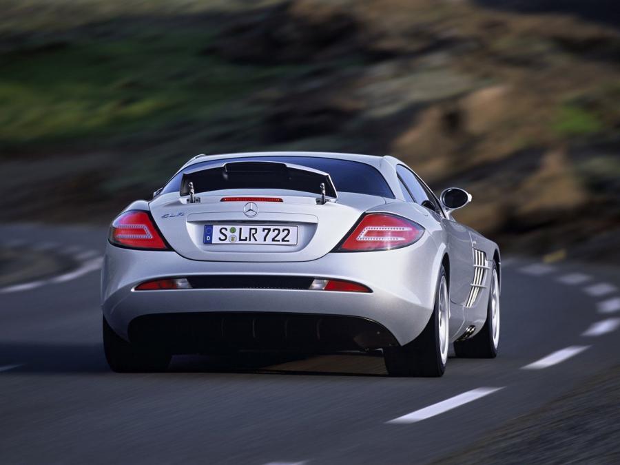  Mercedes-Benz SLR McLaren 2004 года  (фото 68 из 175)